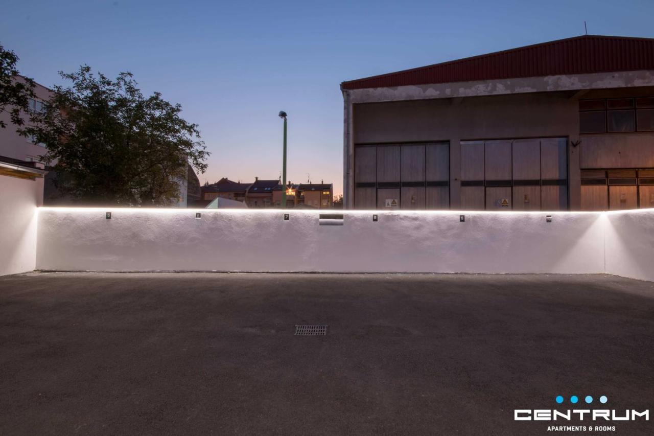 Centrum Osijek Bagian luar foto